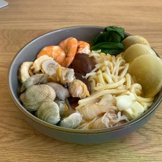 海鲜只有看着别人吃才香...