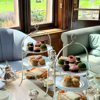 Afternoon tea at Mat...