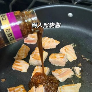 🇺🇸10分钟快手减脂菜！照烧三文鱼超好吃...