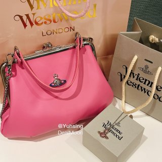 來點粉色Vivienne Westwoo...