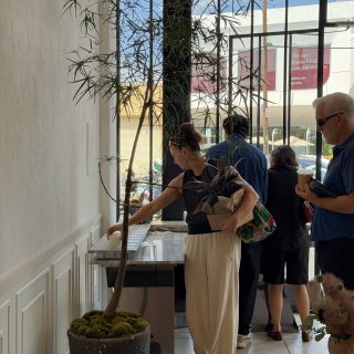 洛杉矶｜法国植物学灵感香氛品牌，像在美术...