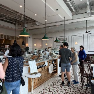 Tatte Bakery Cafe We...