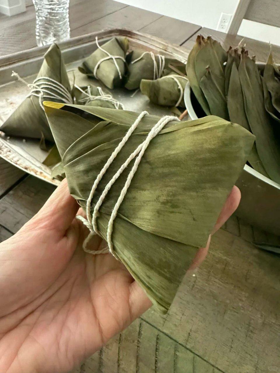 包了二十个粽子我决定放弃了...