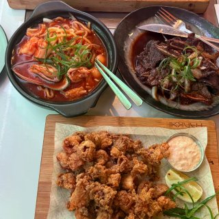 伦敦这家韩餐的炸鱿鱼太美味了🤤...
