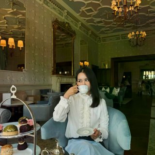 Afternoon tea at Mat...