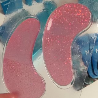 熬夜党最近的新宠～MAREE眼膜+眼周护...