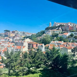 葡萄牙🇵🇹里斯本 爬坡的早晨，被治愈了🥺...