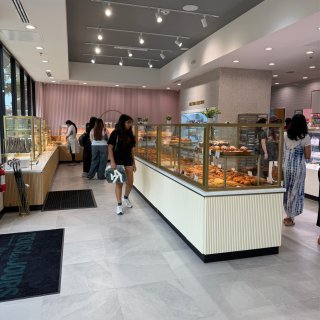 McKinney 的多乐之日开业了！店里...