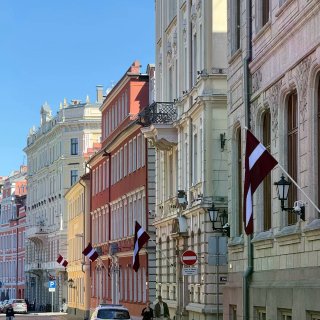 🇱🇻里加一日游攻略 彩色老城真的太好拍了...