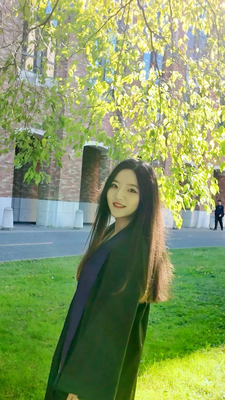 UW💜｜毕业季 定格在这一瞬间📷...