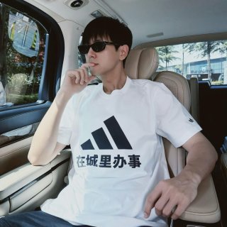 穿阿迪辦大事！李現美加墨世界盃開球，真球...