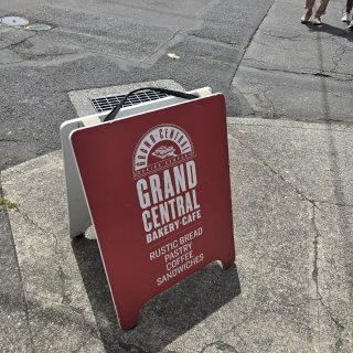 Portland | 一家不知道为什么人...