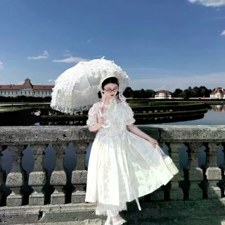 Flylain 完全浓汤娃娃来的...