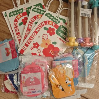 小胖妞五岁生日趴goodie bag大揭...