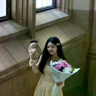 UW💜🎓 Let’s毕业！👩‍🎓...