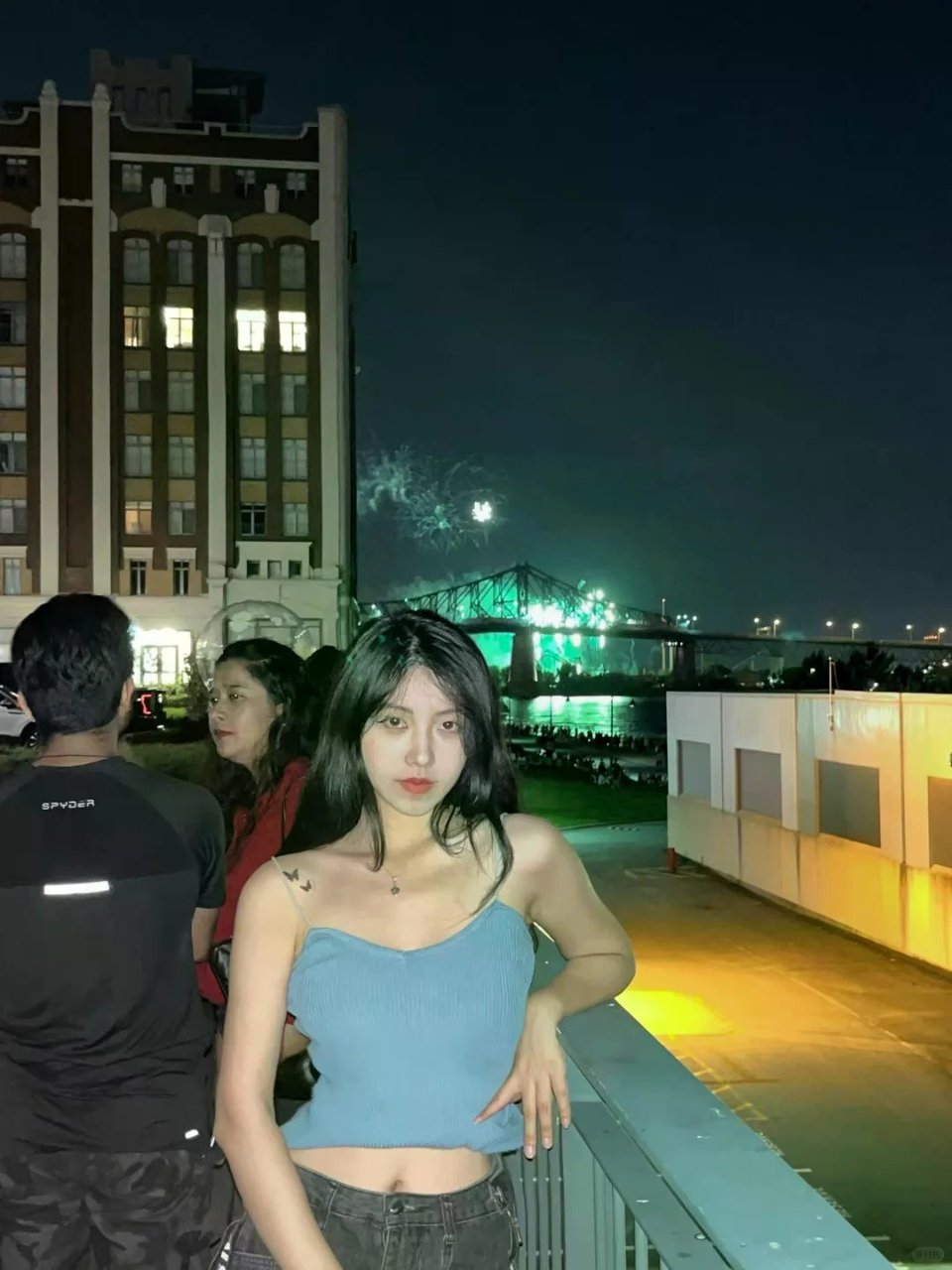 5.20快乐 - feu d’artif...
