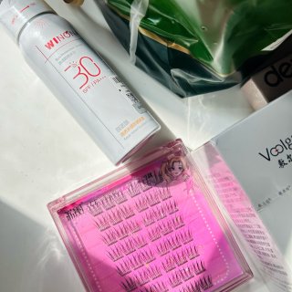 小红花美妆开箱：国货护肤彩妆一次买齐...