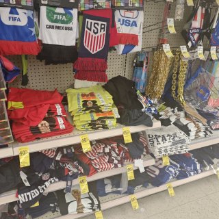 谜一样的walgreens世界杯纪念品折...