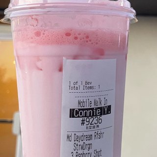 Dunkin' 的$3 冰乐饮料。...