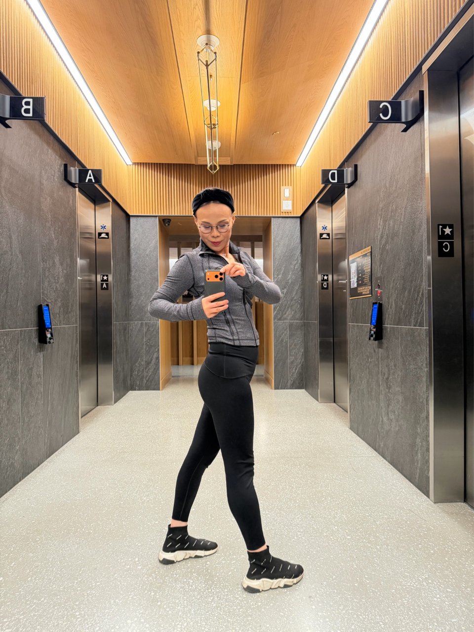lululemon 露露乐檬,Spanx,Balenciaga 巴黎世家,Define Cropped Jacket *Herringbone | Women's Coats & Jackets | lululemon