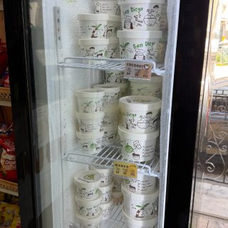 圣地亚哥探店｜太好吃的椰香圣代🥥🥭🍦😋...