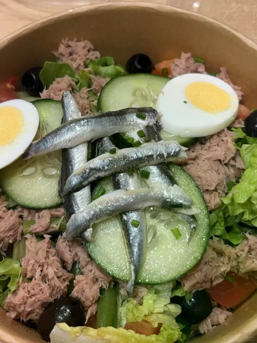 🇫🇷这是一份有摆盘的色拉🥗...
