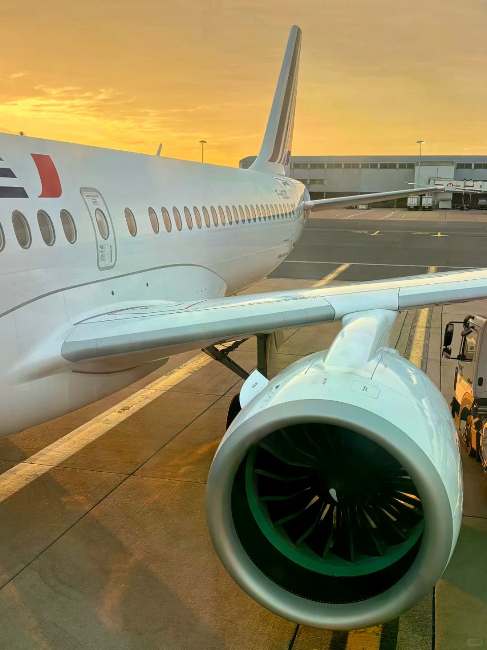 空客A220飞行初体验...