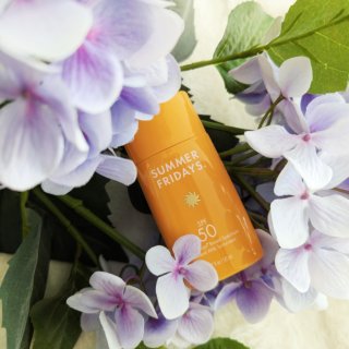 Summer Fridays SPF50...