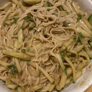 酸酸的好开胃的夏日黄瓜🥒凉面💕三种香醋调...