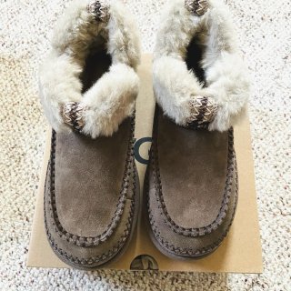 UGG Alpine真不太好穿脱…但我还...