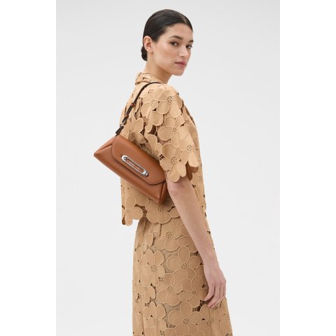Oroton Alyssa Baguette 手袋 Cognac色