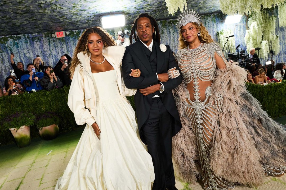 Blue Ivy and parents