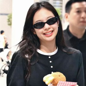 Jennie同款🔥雷朋墨镜$115
