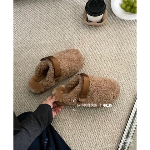 女士羊皮拖鞋