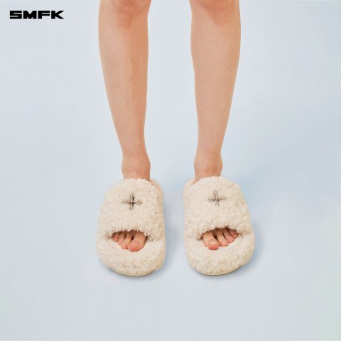 SMFK Compass 白色天鹅绒拖鞋