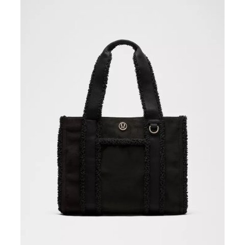 lululemonBoxy 毛绒托特包 10L