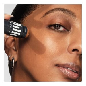 Milk Makeup 修容棒 