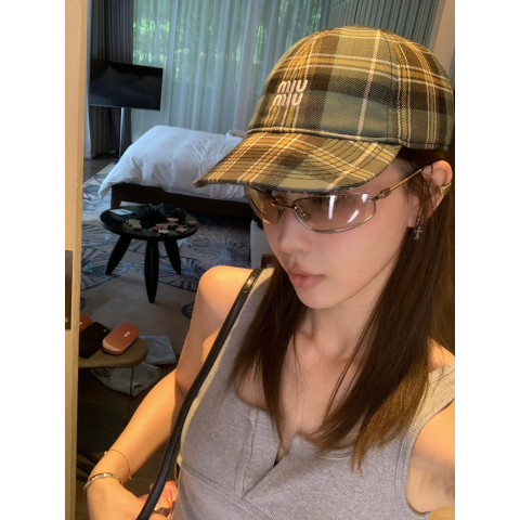 Miu MiuMU A50S 墨镜