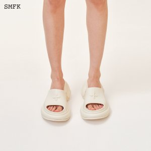 SMFK Compass Wave 白色高跟凉鞋