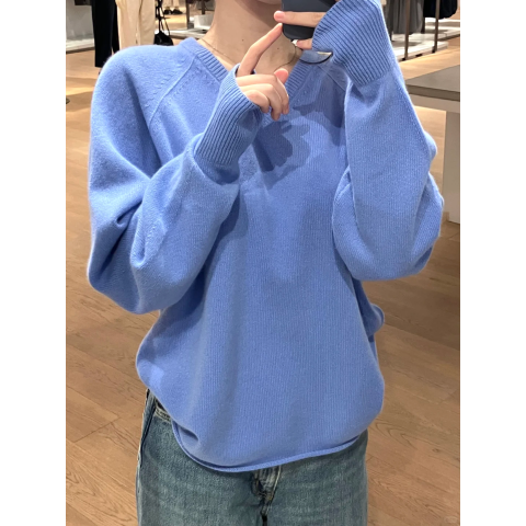 美利奴羊毛V领针织衫