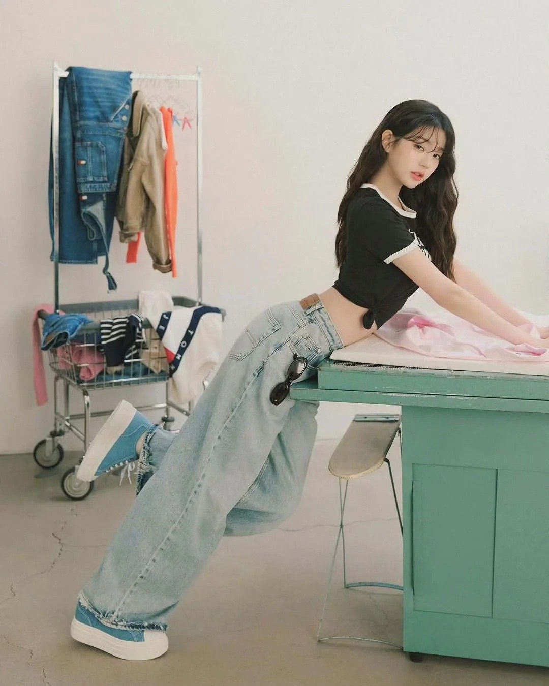 张元英TommyJeans25SS_5_Wonyoungjam_来自小红书网页版.jpg