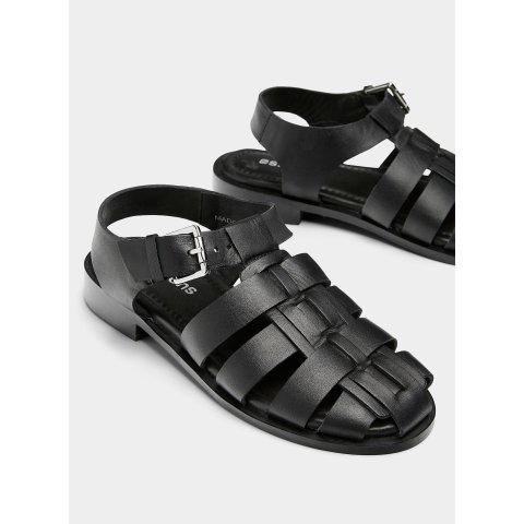 低配Prada？真皮凉鞋