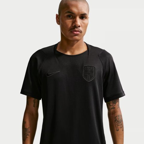 Nike Norway 2026 男子足球衣