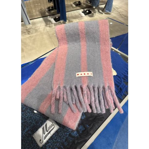 Pink & Gray 条纹羊驼围巾