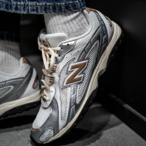 New Balance  204L 经典款