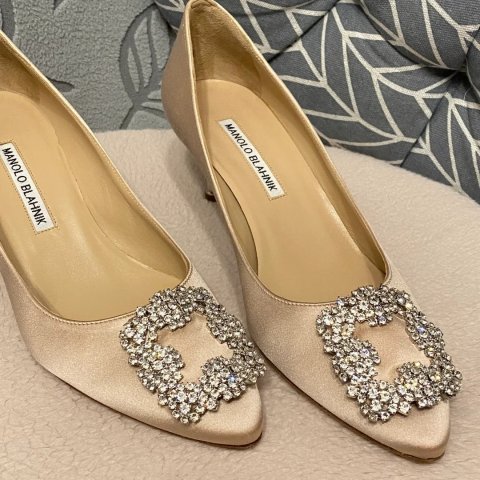 MANOLO BLAHNIK Hangisi 70 缎面高跟鞋