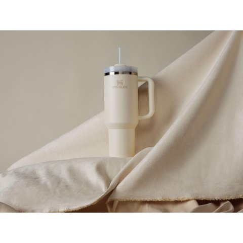 Quencher H2.0 吸管杯 1.1L 奶油色