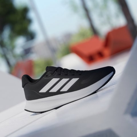 adidas蕞大40码，姐妹们冲大童款Runfalcon 5 大童运动鞋