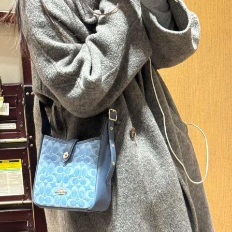 Hadley 牛仔单肩包
