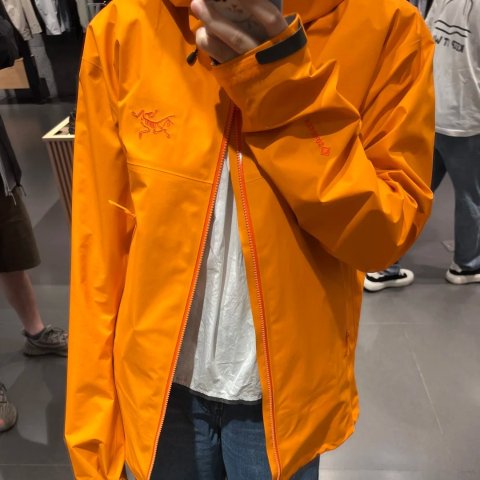 Beta 男款夹克